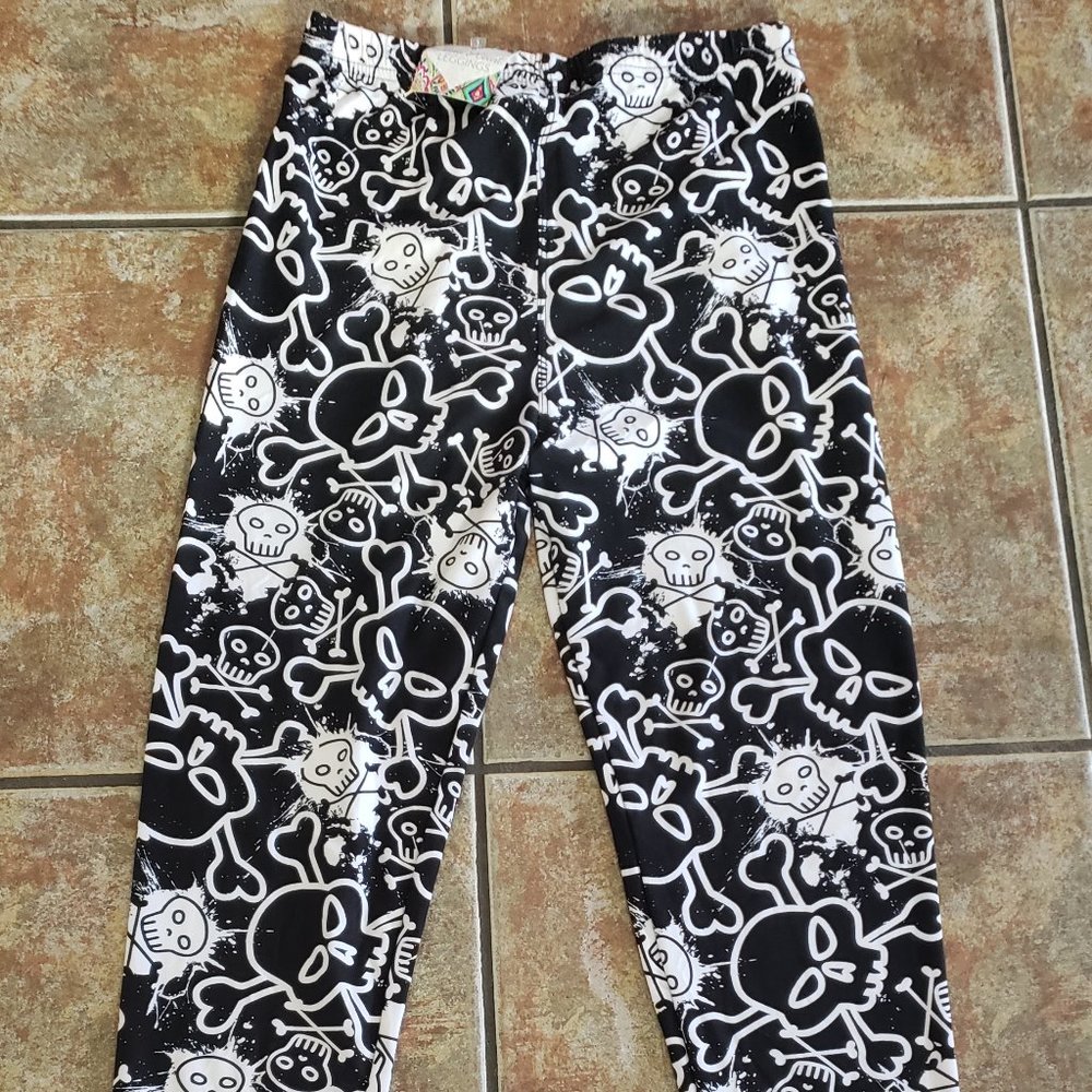 Graffiti Skull Luxuriously Soft Leggings for Women